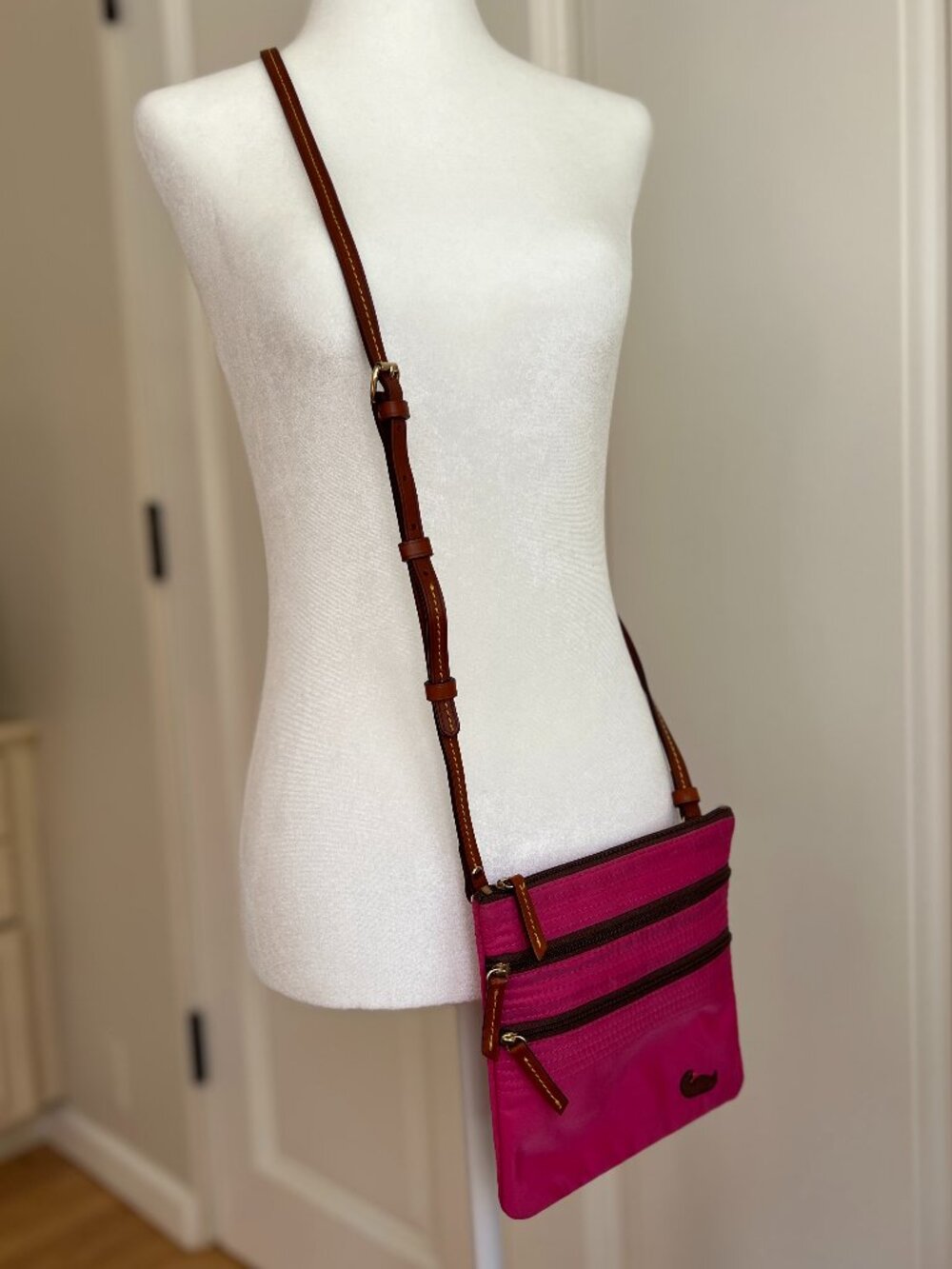 Dooney & Bourke Triple Zip Pink Nylon Crossbody Bag - Picture 2 of 7